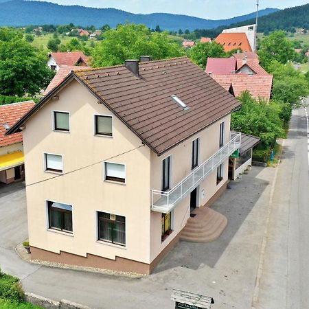 Apartments Alan Saborsko エクステリア 写真